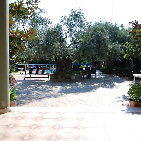 Aparthotel Monemvasia